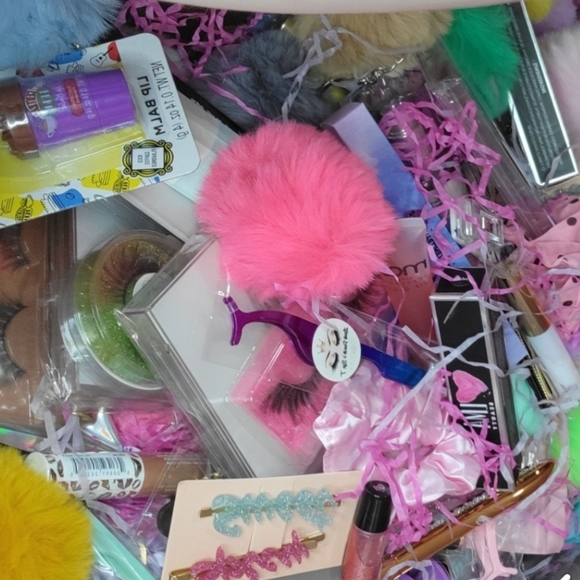 Mystery Goodie Bundles - Picture 8 of 13